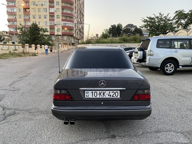 Mercedes E 220 1995, 490,343 km - 2.2 л - Bakı