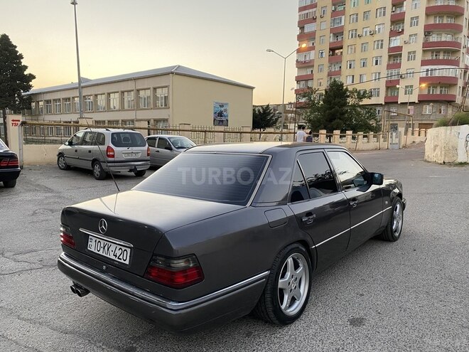Mercedes E 220 1995, 490,343 km - 2.2 л - Bakı