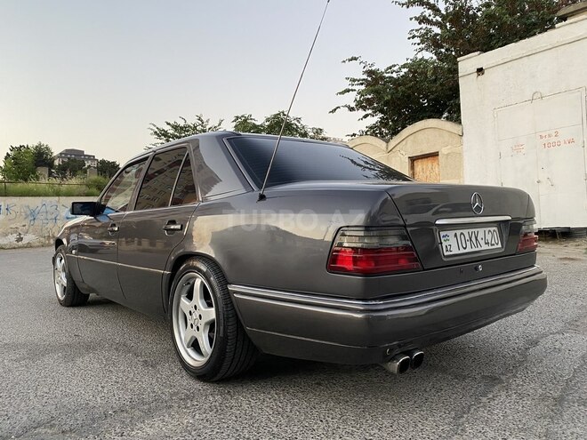 Mercedes E 220 1995, 490,343 km - 2.2 л - Bakı