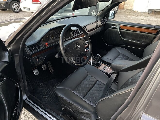 Mercedes E 220 1995, 490,343 km - 2.2 л - Bakı