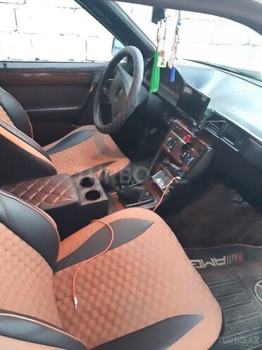 Mercedes E 200 1991, 222,222 km - 2.0 л - Bakı