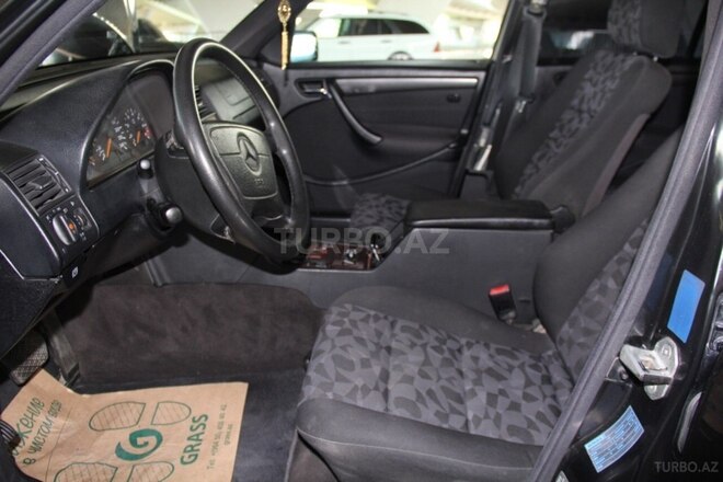 Mercedes C 200 1998, 221,000 km - 2.0 l - Bakı