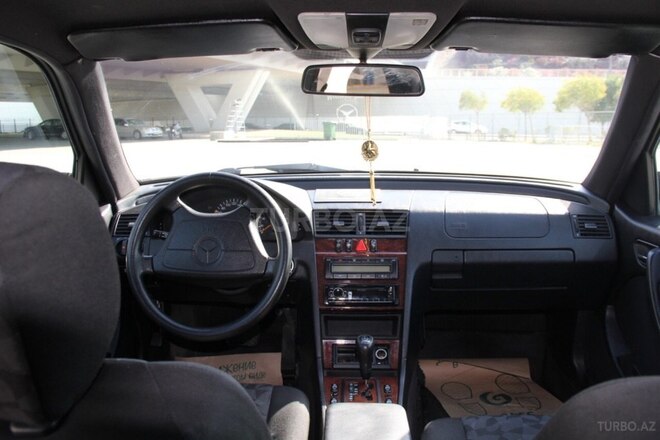 Mercedes C 200 1998, 221,000 km - 2.0 l - Bakı