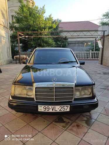 Mercedes E 200 1990, 300,000 km - 2.0 l - Bakı