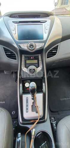 Hyundai Elantra 2013, 89,000 km - 1.8 l - Şabran