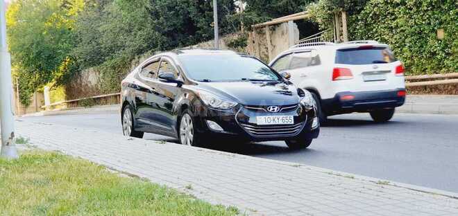 Hyundai Elantra 2013, 89,000 km - 1.8 l - Şabran