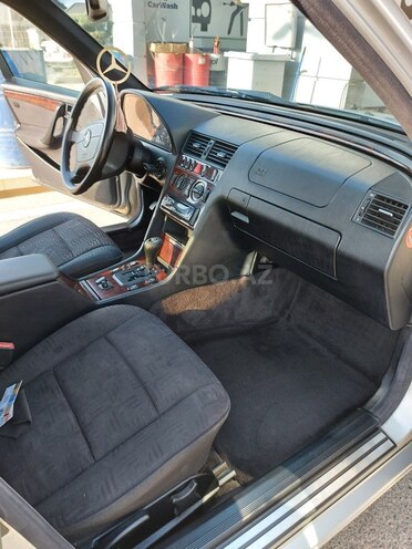 Mercedes C 240 1997, 420,000 km - 2.4 l - Bakı