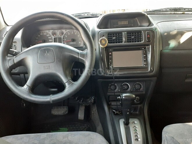 Mitsubishi Pajero io 2001, 212,400 km - 2.0 l - Bakı