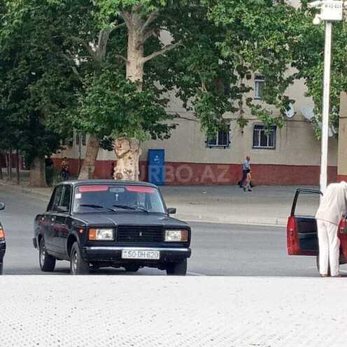 LADA (VAZ) 2107 2011, 15,796 km - 1.6 л - Yevlax