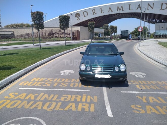 Mercedes E 230 1997, 26,000 km - 2.3 l - Bakı