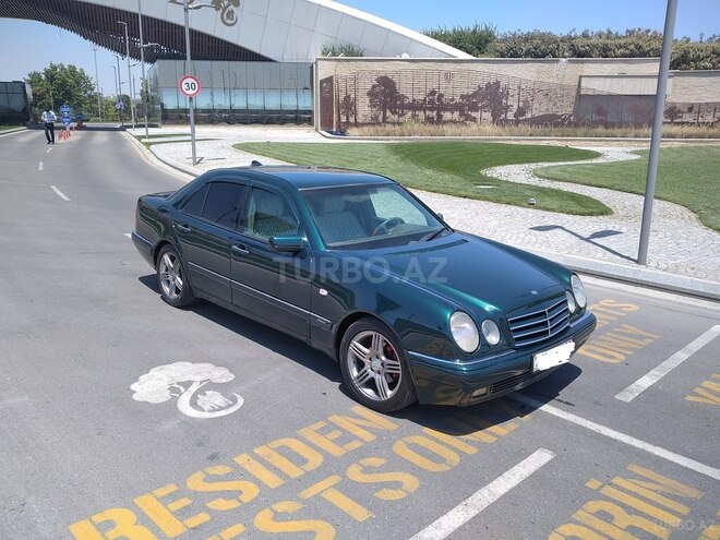 Mercedes E 230 1997, 26,000 km - 2.3 l - Bakı