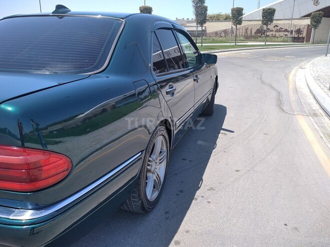 Mercedes E 230 1997, 26,000 km - 2.3 l - Bakı