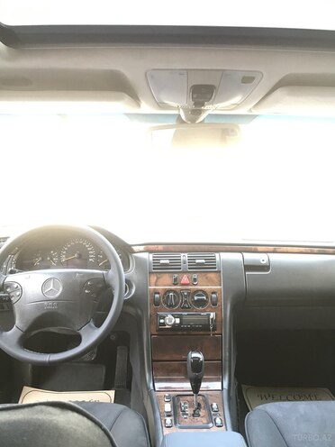 Mercedes E 220 2001, 312,111 km - 2.2 l - Astara