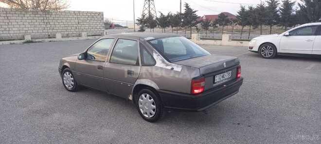 Opel Vectra 1993, 123,456 km - 1.6 l - Sumqayıt