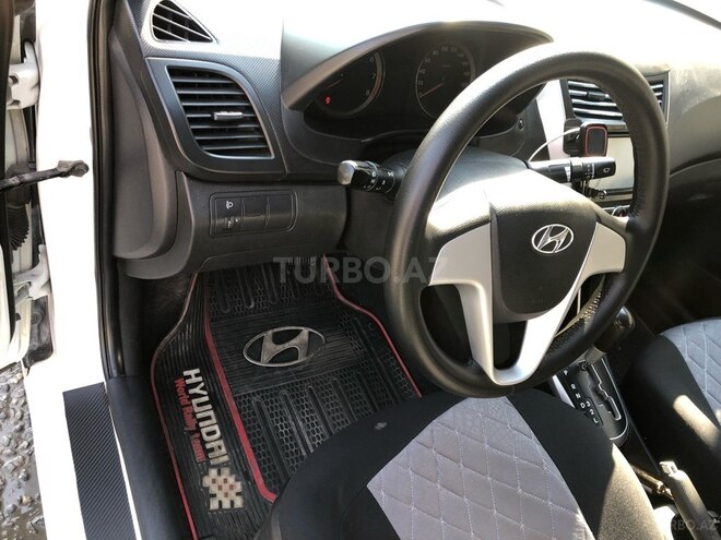 Hyundai Accent 2014, 198,000 km - 1.4 l - Bakı