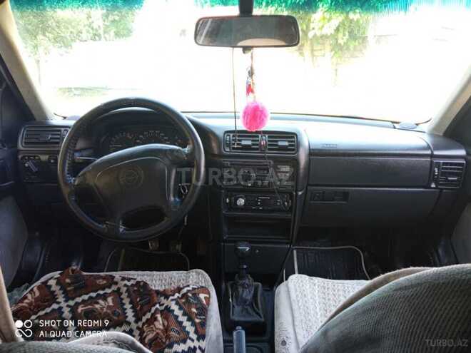 Opel Vectra 1996, 598,224 km - 1.8 л - Zaqatala