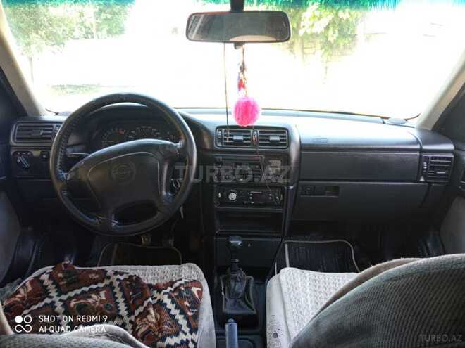 Opel Vectra 1996, 598,224 km - 1.8 л - Zaqatala