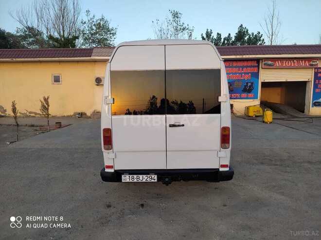 Mercedes 208 D 1992, 413,413 km - 2.3 л - Şirvan