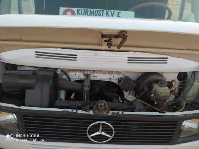 Mercedes 208 D 1992, 413,413 km - 2.3 л - Şirvan