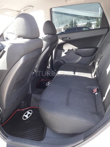 Hyundai i30 2009, 132,000 km - 1.4 l - Bakı