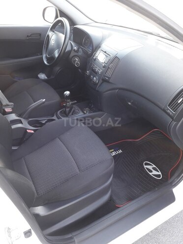 Hyundai i30 2009, 132,000 km - 1.4 l - Bakı