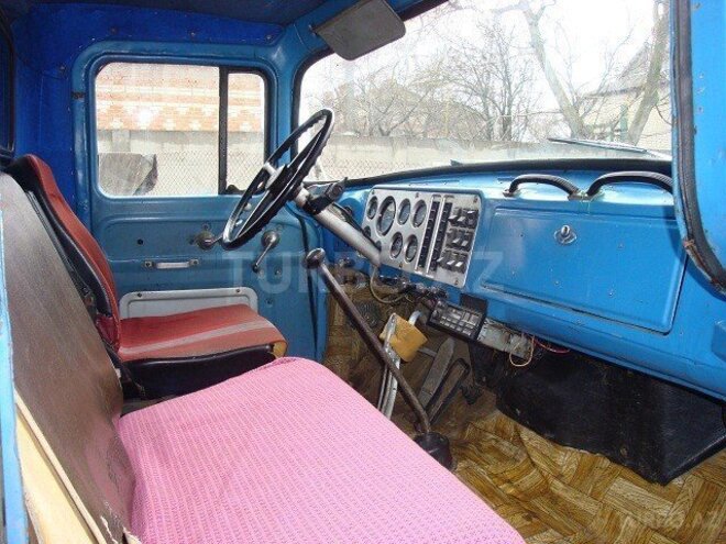 ZIL 130 1989, 150,000 km - 6.0 l - Qusar