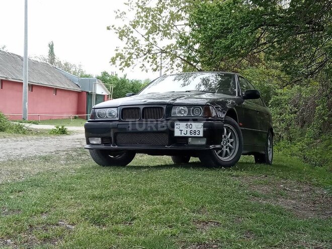 BMW 318 1996, 175,000 km - 1.8 л - İsmayıllı