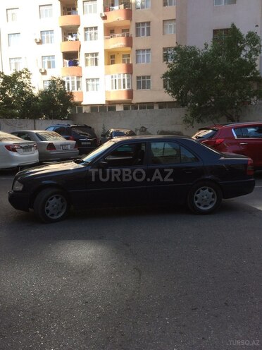 Mercedes C 220 1995, 520,000 km - 2.2 л - Bakı