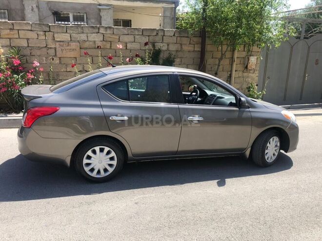 Nissan Versa 2013, 105,000 km - 1.6 l - Bakı