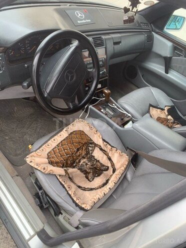 Mercedes E 230 1995, 464,000 km - 2.3 л - Bakı
