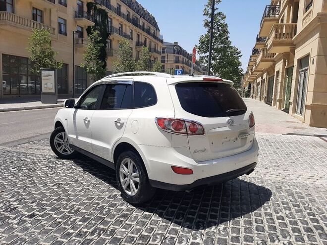 Hyundai Santa Fe 2009, 68,000 km - 2.0 l - Bakı