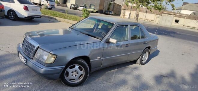 Mercedes E 300 1991, 200,000 km - 3.0 l - İmişli