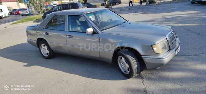 Mercedes E 300 1991, 200,000 km - 3.0 l - İmişli