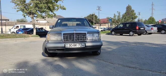 Mercedes E 300 1991, 200,000 km - 3.0 l - İmişli
