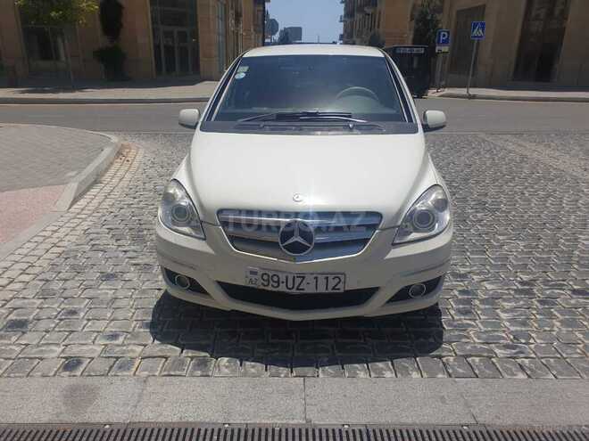 Mercedes B 180 2010, 135,000 km - 1.7 l - Bakı
