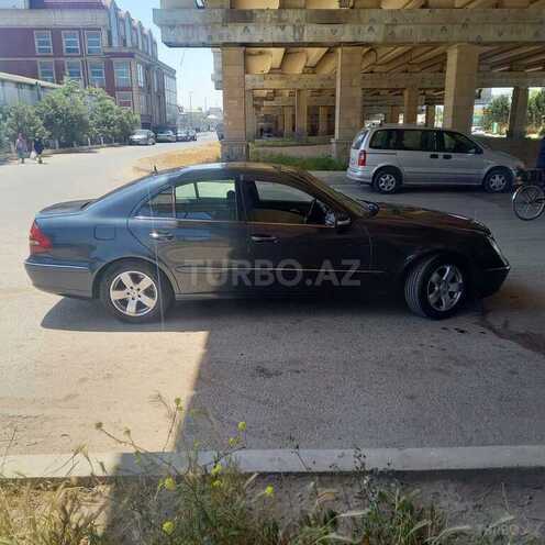 Mercedes E 270 2002, 353,000 km - 2.7 l - Bakı