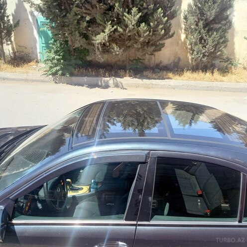 Mercedes E 270 2002, 353,000 km - 2.7 l - Bakı