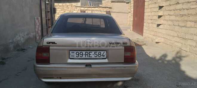 Opel Vectra 1991, 360,000 km - 1.8 л - Bakı