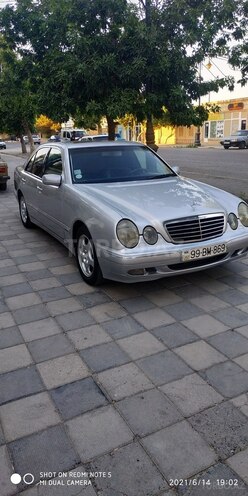 Mercedes E 320 2000, 456,000 km - 3.2 l - Sabirabad