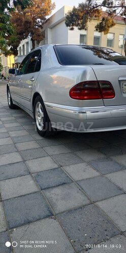 Mercedes E 320 2000, 456,000 km - 3.2 l - Sabirabad