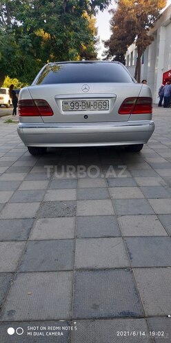 Mercedes E 320 2000, 456,000 km - 3.2 l - Sabirabad