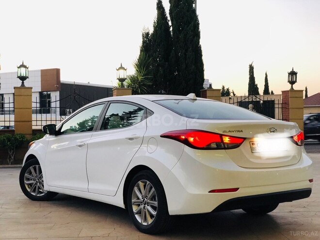 Hyundai Elantra 2015, 108,122 km - 1.8 l - Bakı