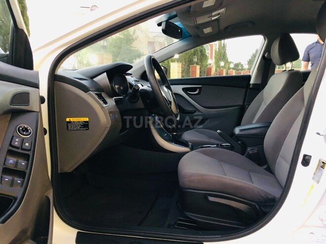 Hyundai Elantra 2015, 108,122 km - 1.8 l - Bakı