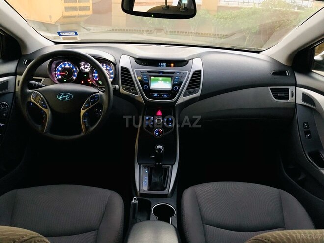 Hyundai Elantra 2015, 108,122 km - 1.8 l - Bakı