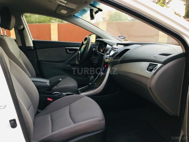 Hyundai Elantra 2015, 108,122 km - 1.8 l - Bakı