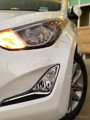 Hyundai Elantra 2015, 108,122 km - 1.8 l - Bakı