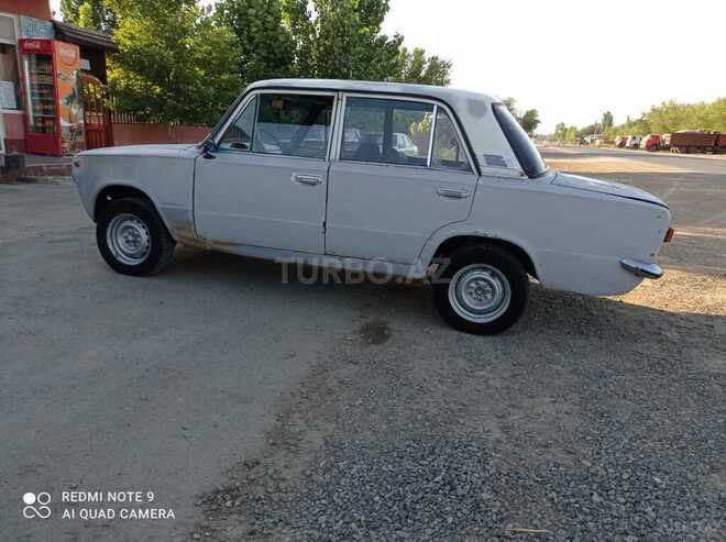 LADA (VAZ) 21011 1986, 190,000 km - 1.3 l - Salyan