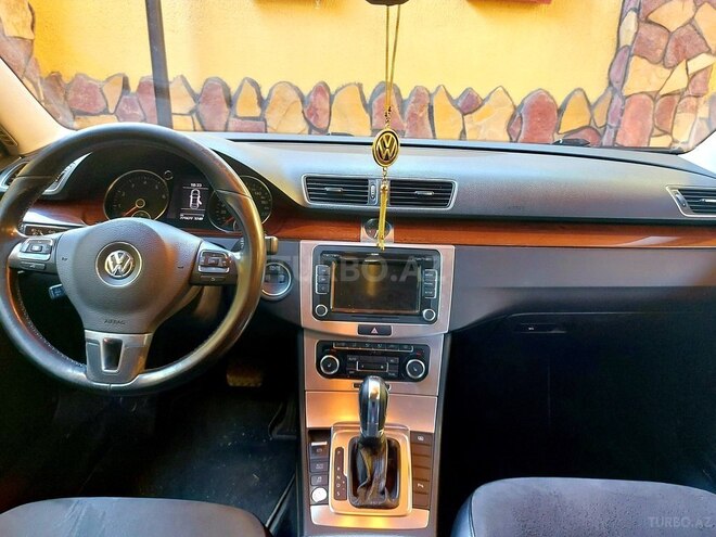 Volkswagen Passat 2011, 210,000 km - 1.8 l - Bakı