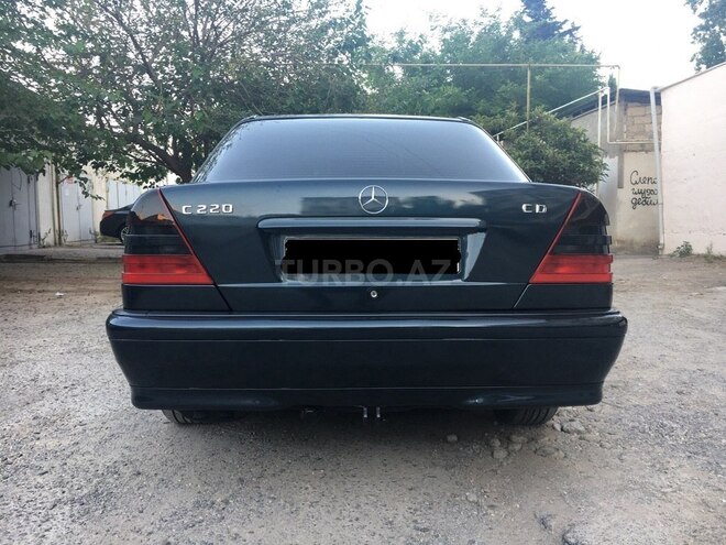 Mercedes C 220 2000, 290,000 km - 2.2 l - Bakı