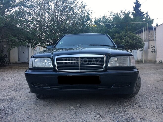 Mercedes C 220 2000, 290,000 km - 2.2 l - Bakı